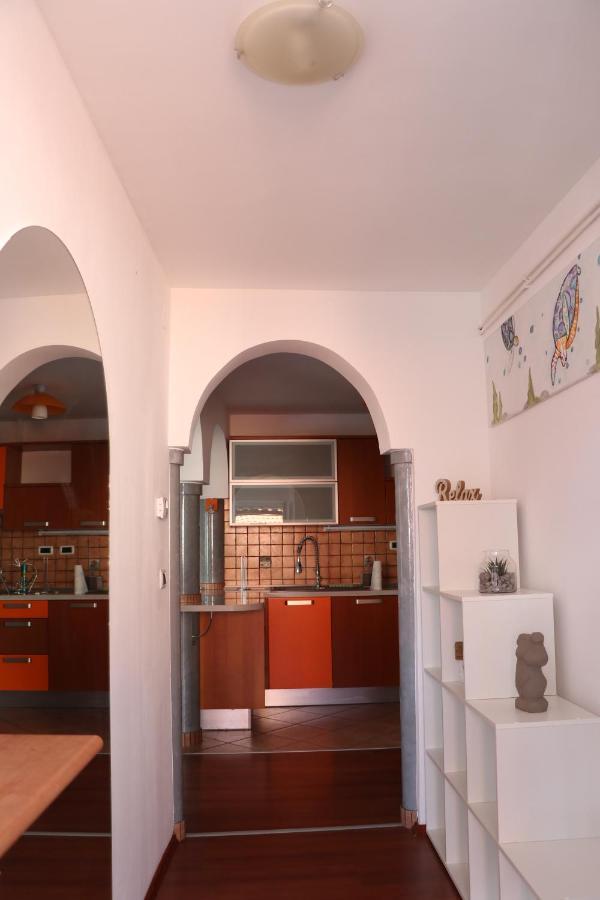 Nona Lili Apartment Изола Екстериор снимка