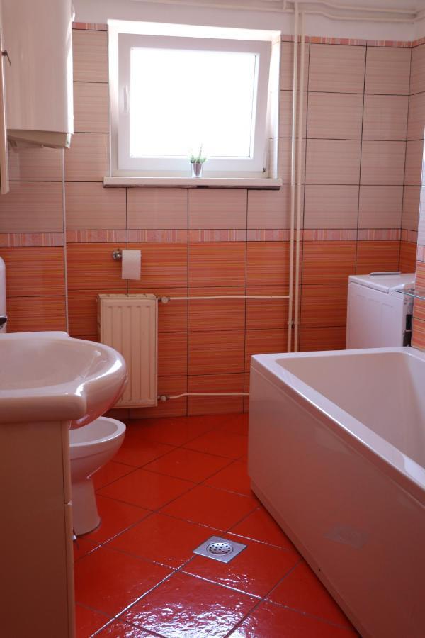 Nona Lili Apartment Изола Екстериор снимка